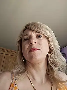 AhlyssaLove1155 online show from June 2026 09:15:02 AM