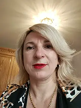 AhlyssaLove1155 online show from June 2026 03:45:01 PM