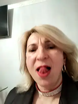 AhlyssaLove1155 online show from January 2026 04:55:02 PM