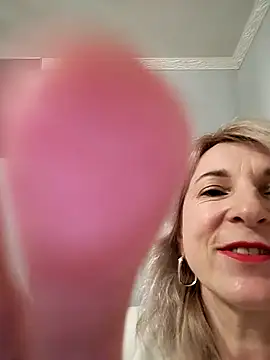 Snapshot of AhlyssaLove1155 chatting on December 2025 02:55:01 PM AhlyssaLove1155 online show from December 2025 02:55:01 PM