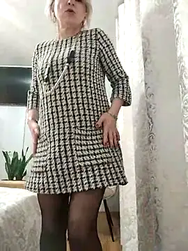 AhlyssaLove1155 online show from February 2026 03:56:01 PM