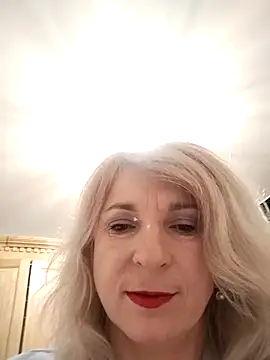 AhlyssaLove1155 online show from February 2026 05:02:02 PM