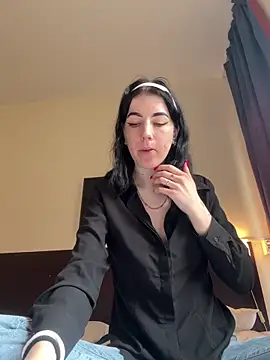 Nattasss online show from April 2026 12:31:02 PM