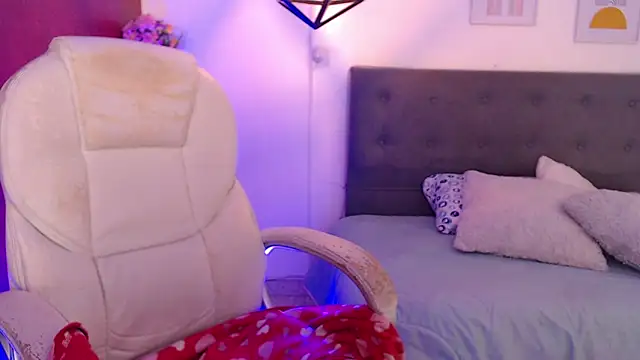 dany bannany online show from April 2026 03:09:01 PM