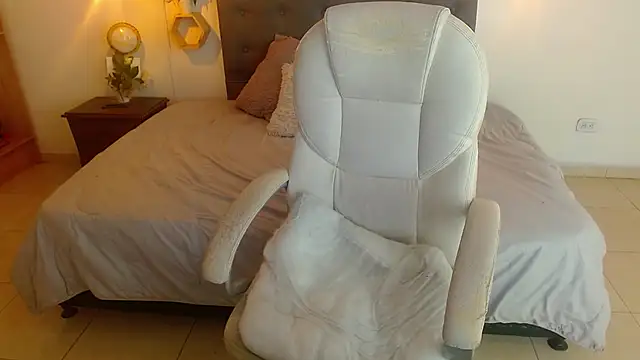 dany bannany online show from January 2026 02:34:02 PM