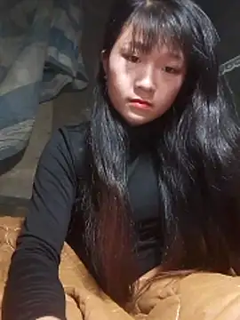 Snapshot of hinata-xx chatting on December 2025 03:33:02 AM hinata-xx online show from December 2025 03:33:02 AM