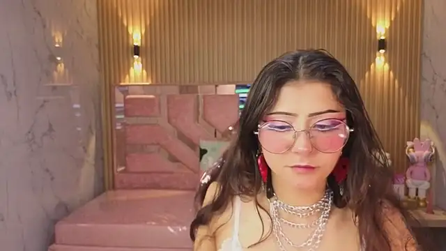 miss devil s online show from February 2026 03:03:02 AM