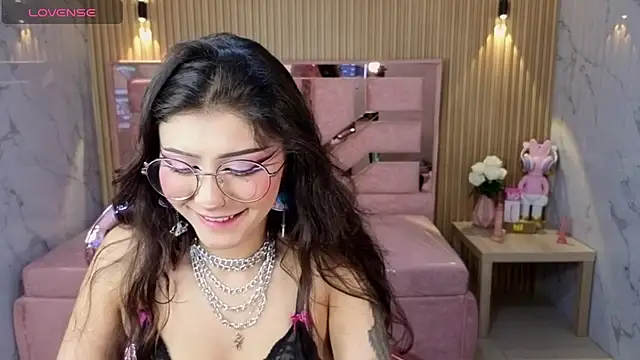 miss devil s online show from February 2026 03:03:02 AM