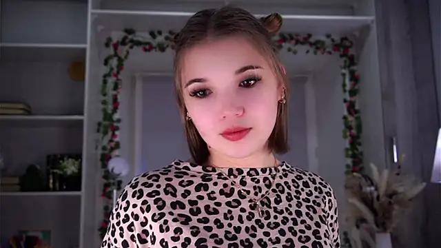 Snapshot of SolBurri chatting on December 2025 02:51:02 AM SolBurri online show from December 2025 02:51:02 AM