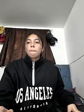 Snapshot of Mishelle-Brizo- chatting on December 2025 03:44:02 AM Mishelle-Brizo- online show from December 2025 03:44:02 AM