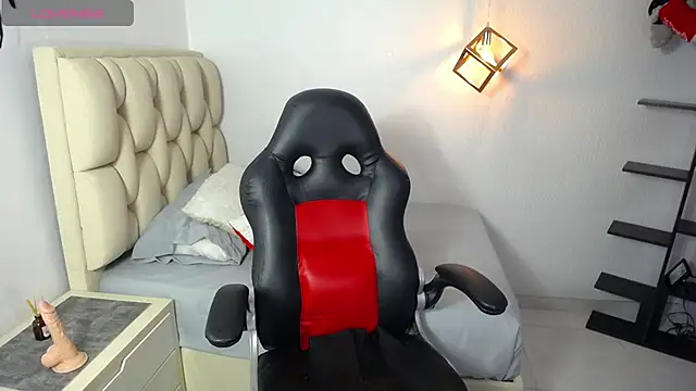 Snapshot of IVONNECLAIN1 chatting on December 2025 03:01:02 AM IVONNECLAIN1 online show from December 2025 03:01:02 AM