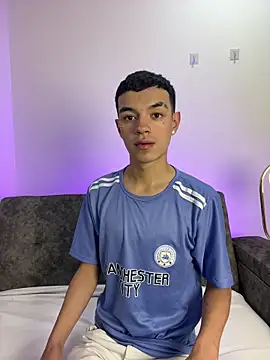 Snapshot of Kris_Storm chatting on December 2025 06:01:02 PM Kris Storm online show from December 2025 06:01:02 PM