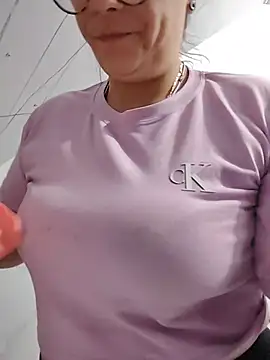 Snapshot of Susana_Rojas chatting on February 2026 02:12:01 AM Susana Rojas online show from February 2026 02:12:01 AM