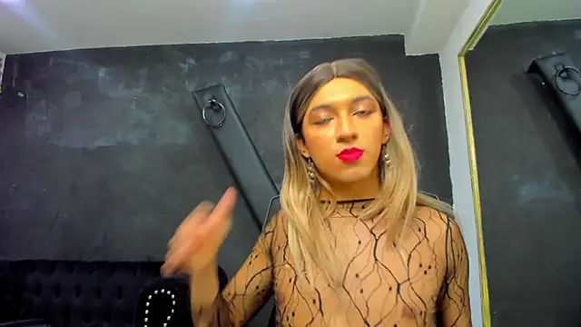 Snapshot of ArielBasquiat chatting on December 2025 05:44:01 AM ArielBasquiat online show from December 2025 05:44:01 AM