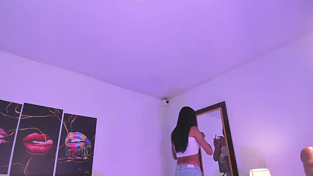 Snapshot of aleexxia chatting on December 2025 11:54:01 PM aleexxia online show from December 2025 11:54:01 PM