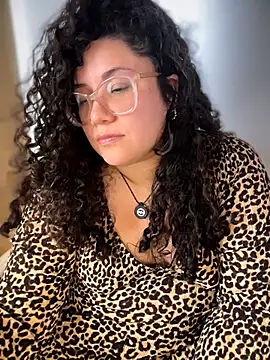 VanesssaMilf  online show from April 2026 04:22:02 PM