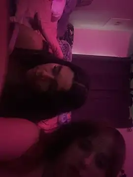 lunaazulxo online show from July 2026 11:45:01 PM