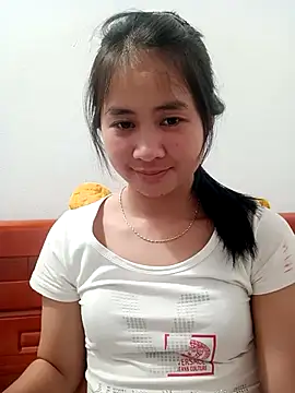 Him MountainGirl online show from April 2026 04:30:01 AM