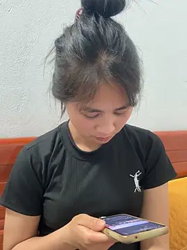 Him MountainGirl online show from March 2026 01:33:02 PM