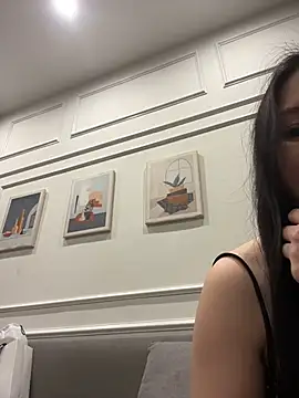 Lucy79xx online show from February 2026 01:07:02 PM