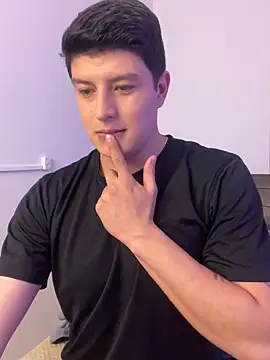 Goldenknight33 online show from February 2026 04:07:01 PM