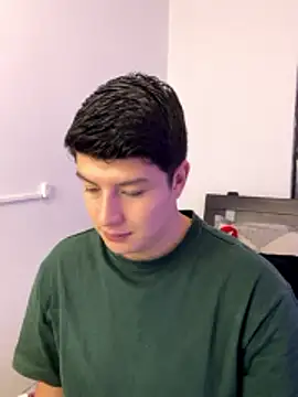 Goldenknight33 online show from January 2026 03:29:01 PM