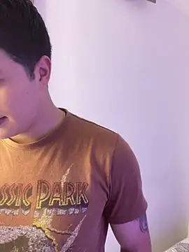 Goldenknight33 online show from April 2026 02:30:01 PM