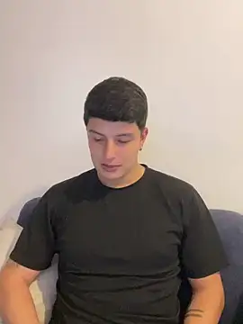 Goldenknight33 online show from April 2026 09:10:02 PM