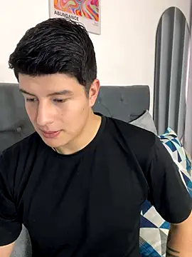 Goldenknight33 online show from January 2026 02:23:01 PM