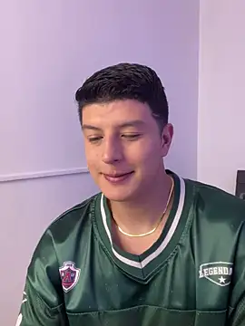 Goldenknight33 online show from March 2026 12:37:02 PM