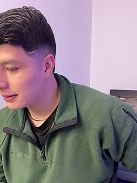 Goldenknight33 online show from February 2026 04:19:01 PM