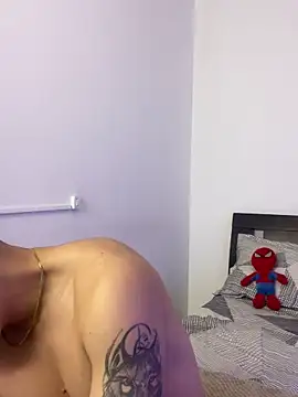 Goldenknight33 online show from April 2026 02:11:01 PM