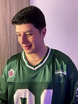 Goldenknight33 online show from January 2026 03:28:02 PM