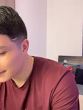 Goldenknight33 online show from February 2026 08:51:01 PM