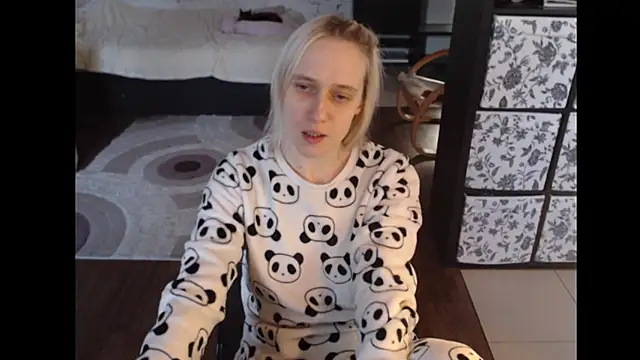 Snapshot of Sweet_Shugar_4Daddy chatting on December 2025 09:15:01 AM Sweet Shugar 4Daddy online show from December 2025 09:15:01 AM