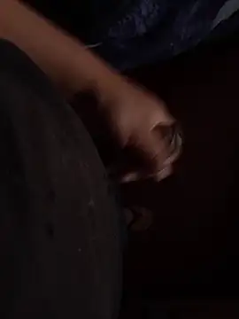 Snapshot of Elmenpati chatting on December 2025 05:51:01 PM Elmenpati online show from December 2025 05:51:01 PM