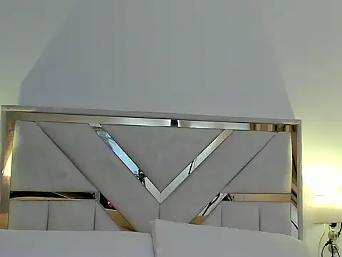 NaomiClay online show from January 2026 11:48:01 AM