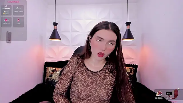 valeriecute18 online show from March 2026 07:09:01 PM