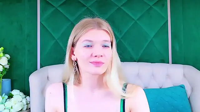 Vivien Hans online show from April 2026 03:58:02 PM