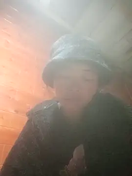 Amiluli online show from December 2025 10:12:01 PM