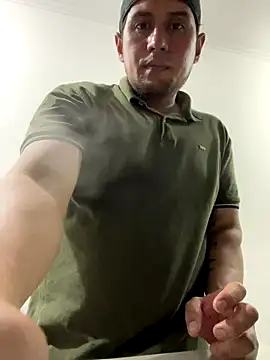 Snapshot of DarkOnebaki- chatting on December 2025 05:21:02 AM DarkOnebaki- online show from December 2025 05:21:02 AM