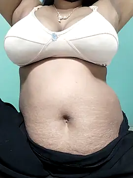 Snapshot of Uma-2 chatting on December 2025 03:53:01 AM Uma-2 online show from December 2025 03:53:01 AM