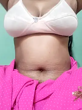 Snapshot of Uma-2 chatting on February 2026 04:32:02 AM Uma-2 online show from February 2026 04:32:02 AM