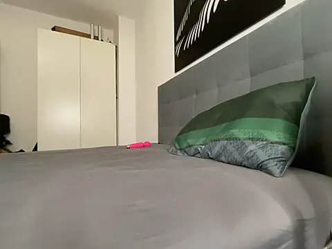 Carlycrush  online show from July 2026 08:53:01 PM