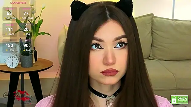 oliviaah  online show from April 2026 03:06:01 PM