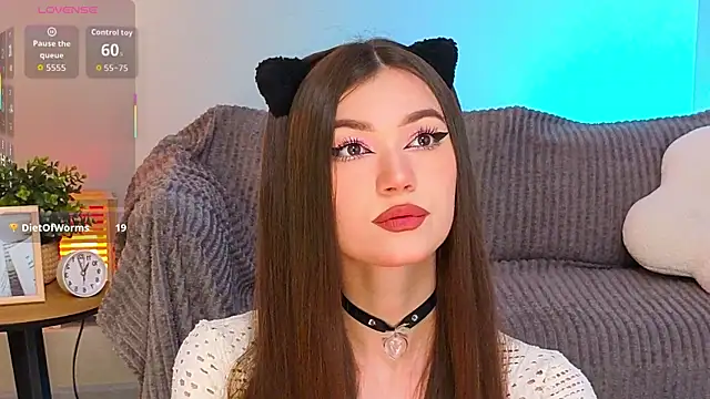 Snapshot of oliviaah_ chatting on January 2026 03:18:02 PM oliviaah online show from January 2026 03:18:02 PM