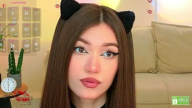 oliviaah  online show from March 2026 03:41:02 PM