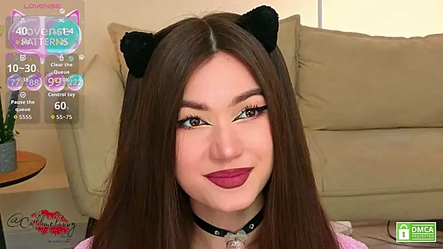 oliviaah  online show from April 2026 03:08:01 PM