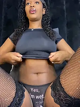 Snapshot of Thick_Lucia chatting on December 2025 07:26:01 PM Thick Lucia online show from December 2025 07:26:01 PM