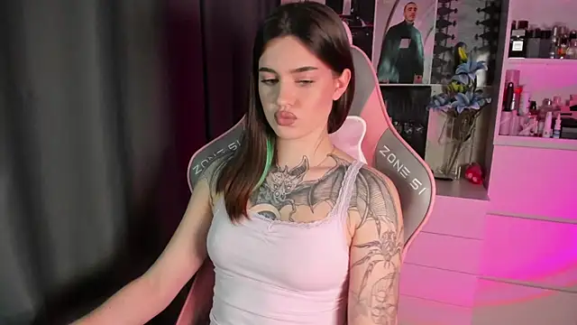 NikkieKitty online show from March 2026 04:11:01 PM